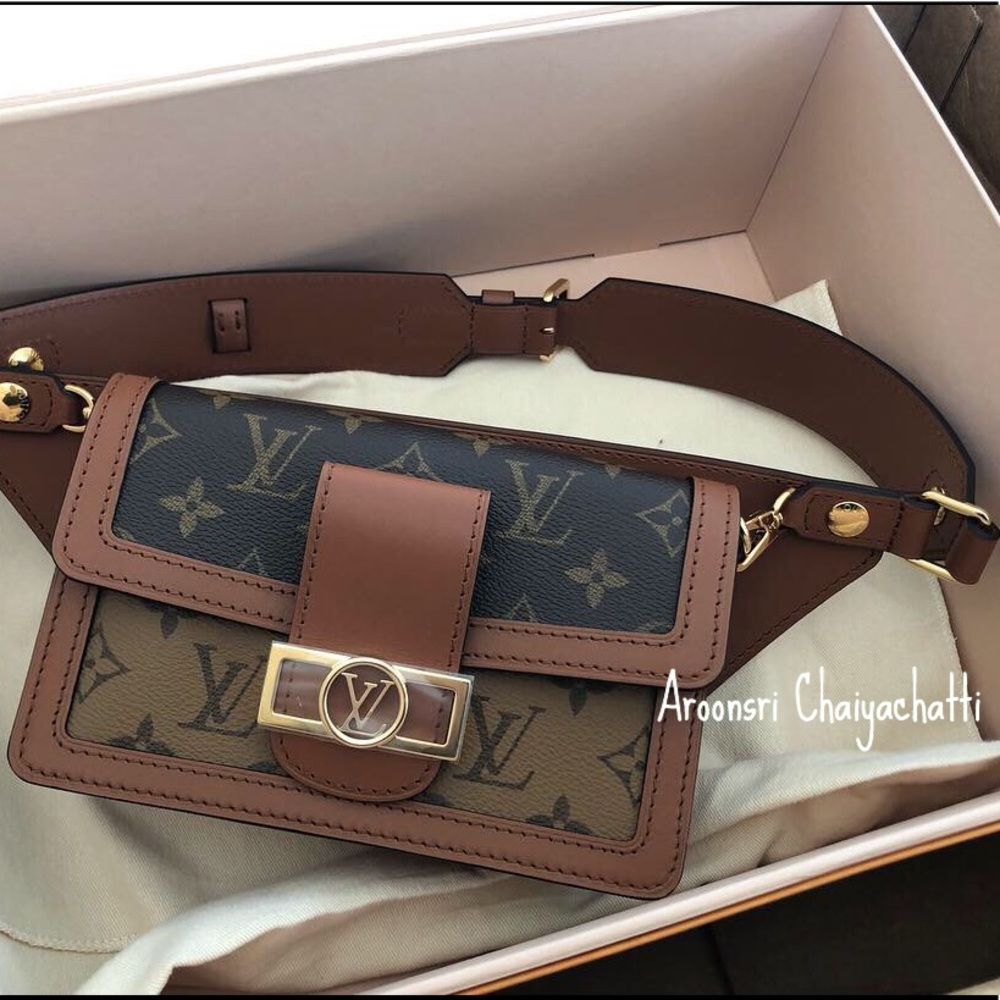 NFS my early bday presseyyyyy BUMBAG DAUPHINE ❤️